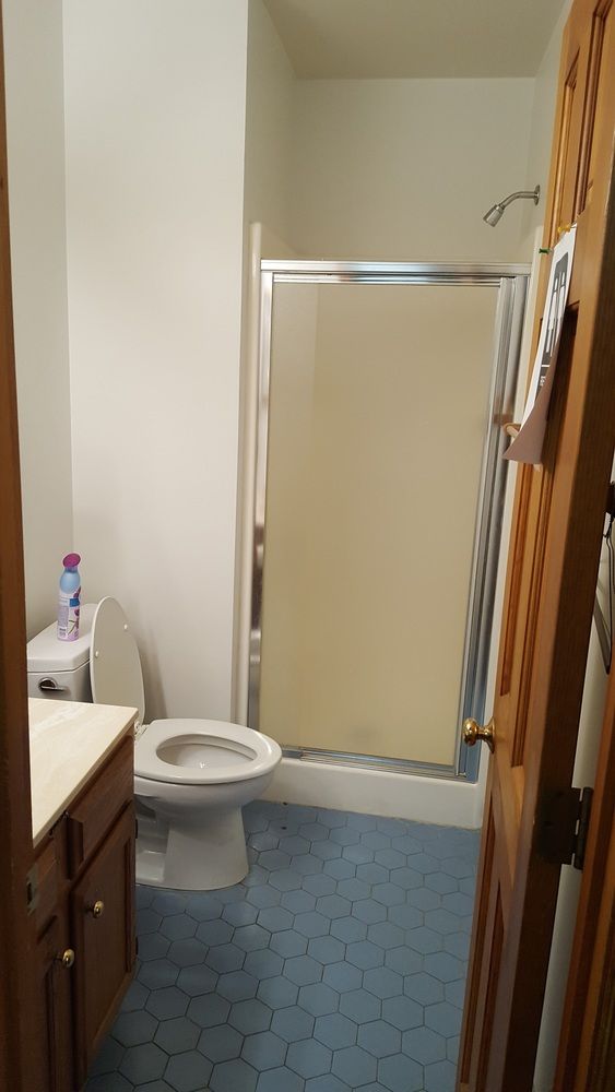 21 Venture Dr, Stafford, VA 22554
